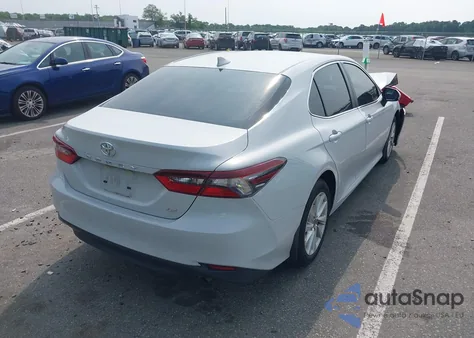 2022 Toyota Camry Le из США, поврежденный, VIN 4T1C11AKXNU018811